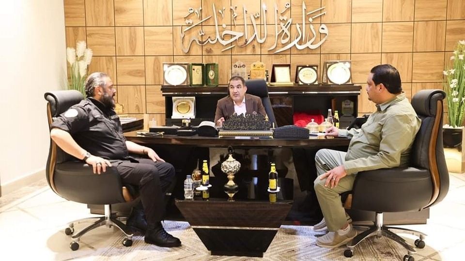 وزير الداخلية يطّلع على الأوضاع الأمنية في الجنوب الشرقي