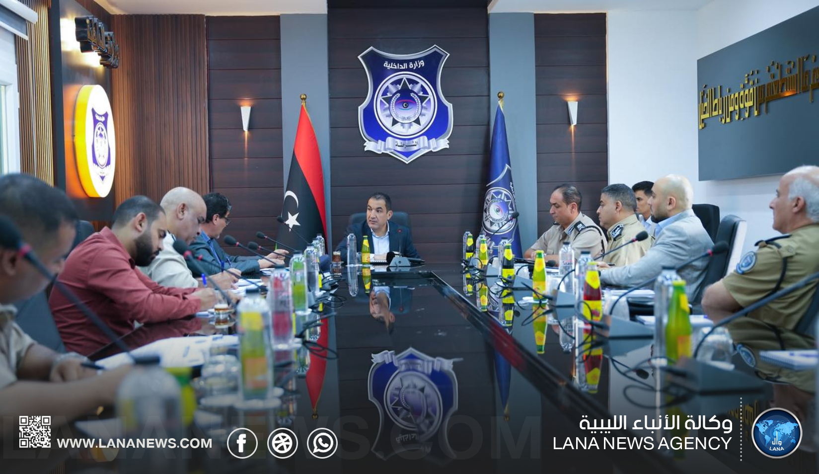 وزير الداخلية يناقش مشروع 