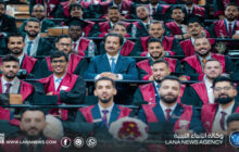 الدكتور الصديق حفتر يُشارك خريجي الطب بجامعة بنغازي فرحة تخرجهم