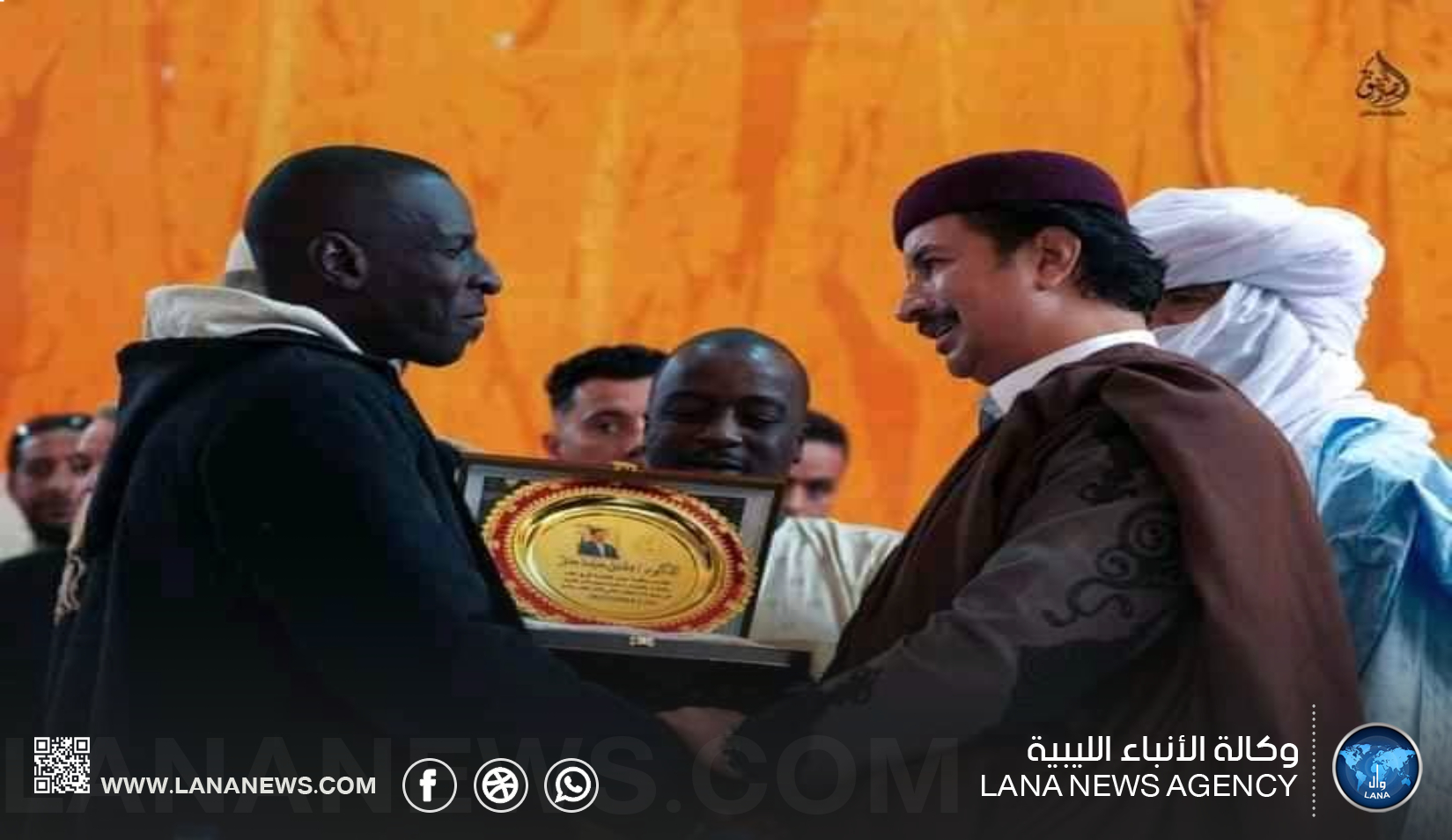 منظمة جبل الكرامة تُكرم الدكتور الصديق حفتر في مهرجان غات السياحي السنوي