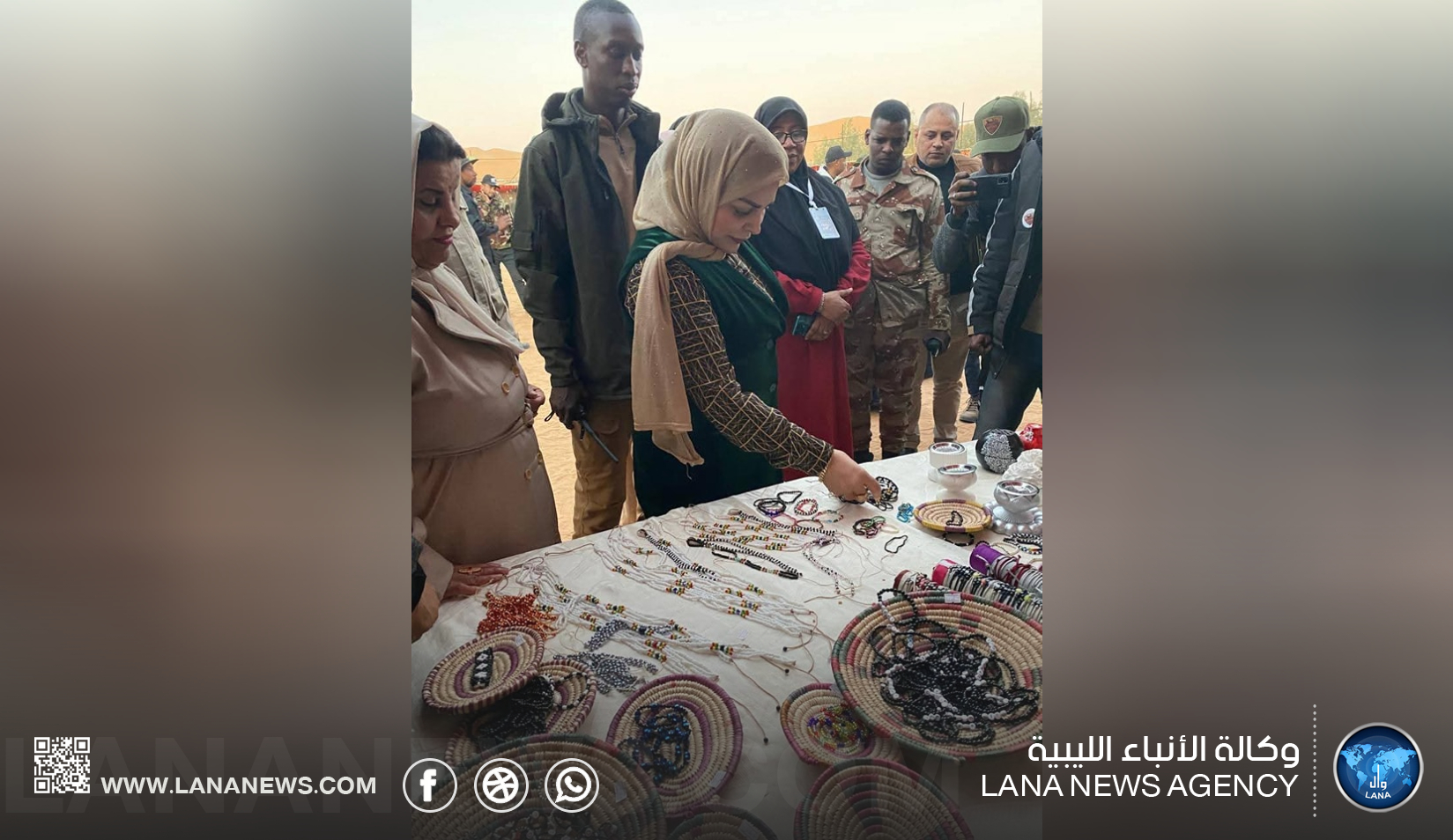 وزيرة الدولة لشؤون المرأة تُشارك في بازار الصناعات التقليدية بقبر عون