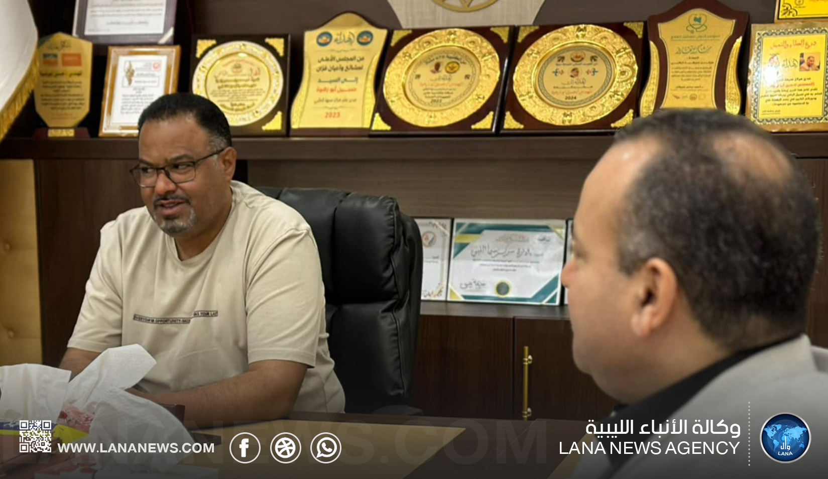 اجتماع في مركز سبها الطبي لتعزيز التعاون بين المرافق الصحية بالمنطقة