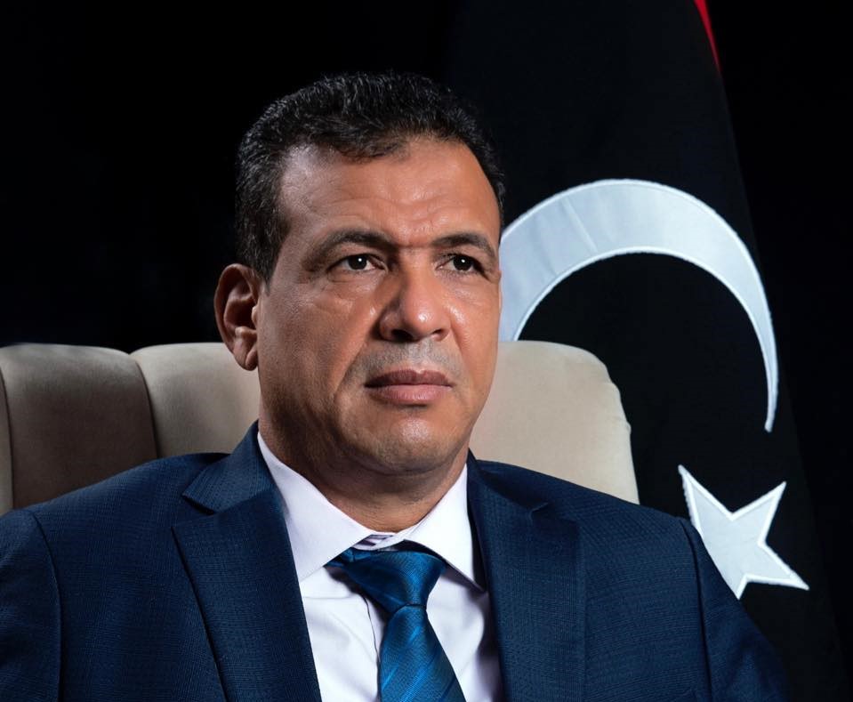 «أبو جناح» ينضم للتومي والغاوي ويعلن استقالته من الحكومة