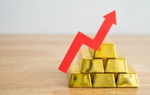 ارتفاع لأسعار الذهب وتراجع للدولار وترقب قرار الفدرالي الأميركي