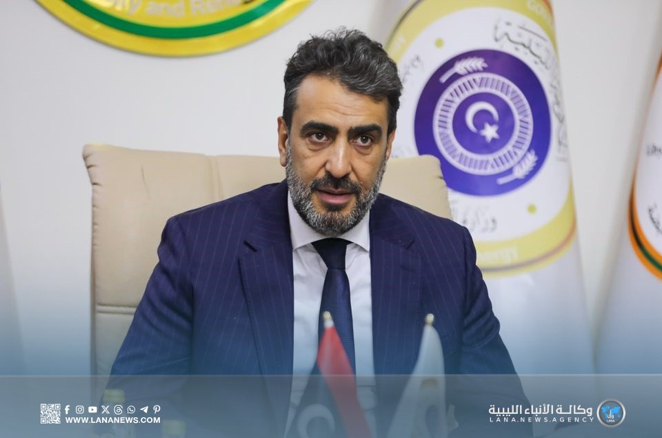 «البدري»: خدمة الكهرباء ستعود لمناطق شرق ليبيا خلال ساعات