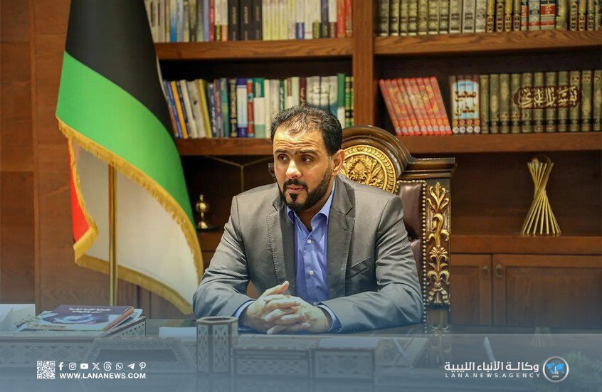 الحكومة الليبية تدين الاعتداء السافر على مقر مؤسسة النفط بطرابلس