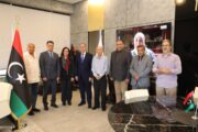 وفد ثقافي كشفي عربي يزور جامعة بنغازي