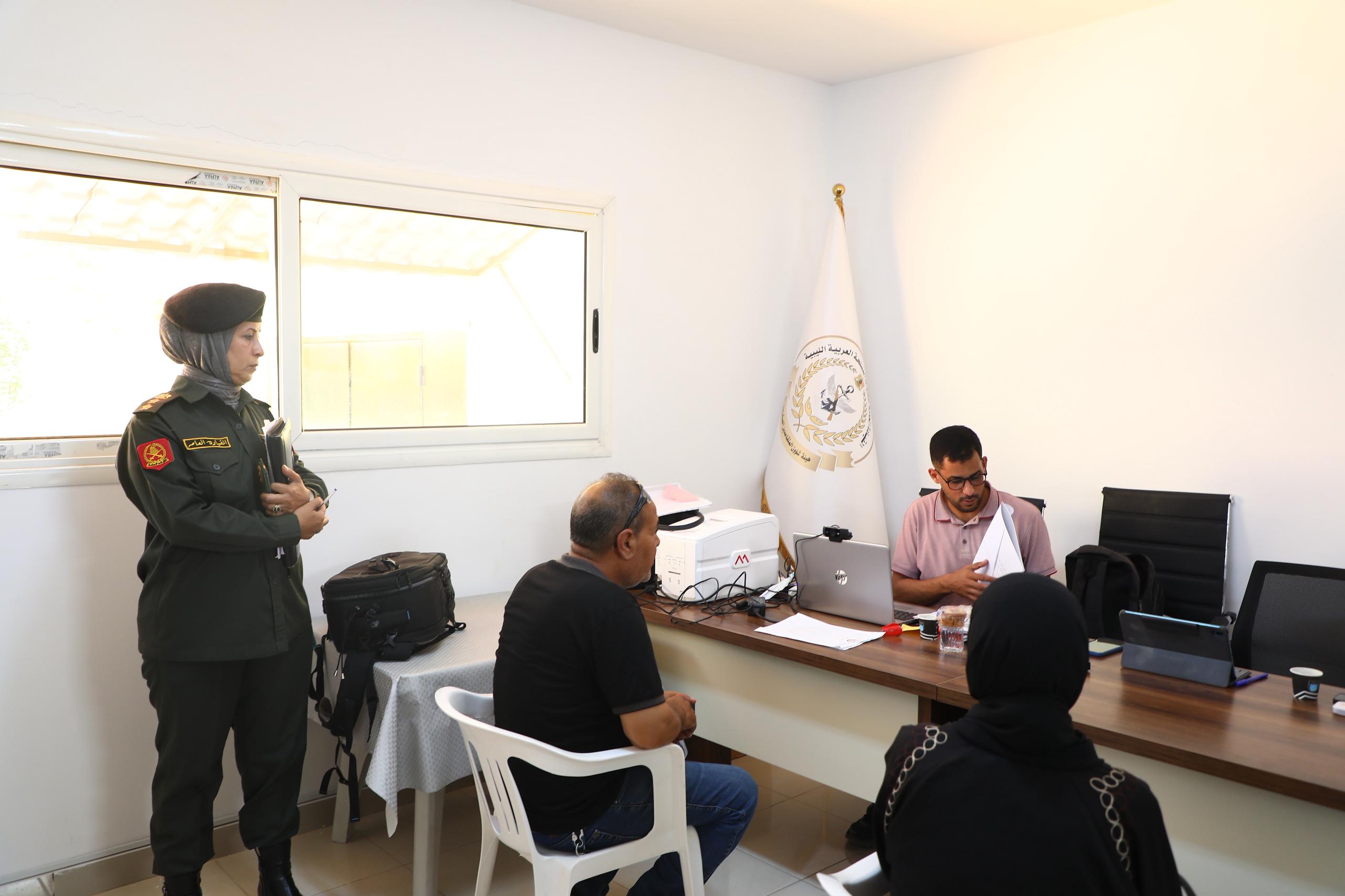 هيئة المتقاعدين العسكريين تُطلق أولى مراحل إصدار بطاقات التأمين الصحي 