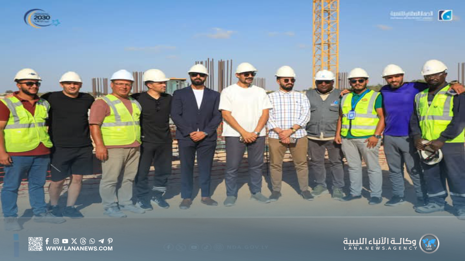 نجوم الكرة الليبية يزورون مشروعات تنموية في سرت أبرزها الملعب الدولي