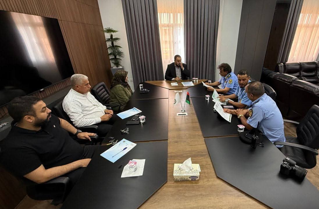 الحرس البلدي بنغازي يتابع أوضاع الأطفال حديثي الولادة بالمصحات الخاصة