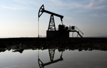 النفط يرتفع مع تحسن الطلب الصيفي