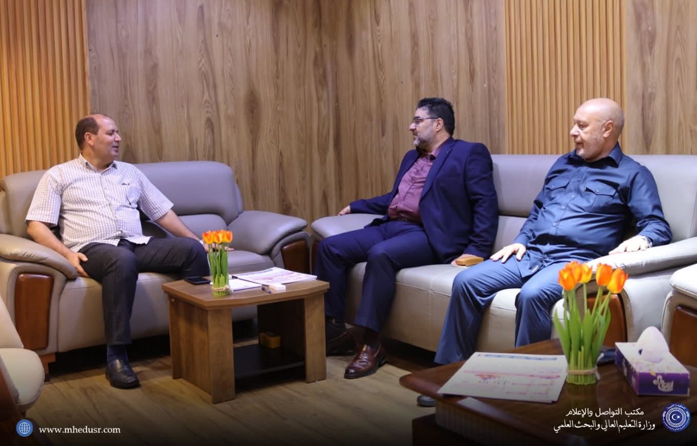 اجتماع ثلاثي في بنغازي لتعزيز التعاون بين وزارات التعليم