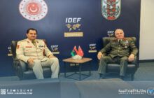 رئيس أركان القوات البرية يُشارك في معرض IDEF 2025 في تركيا