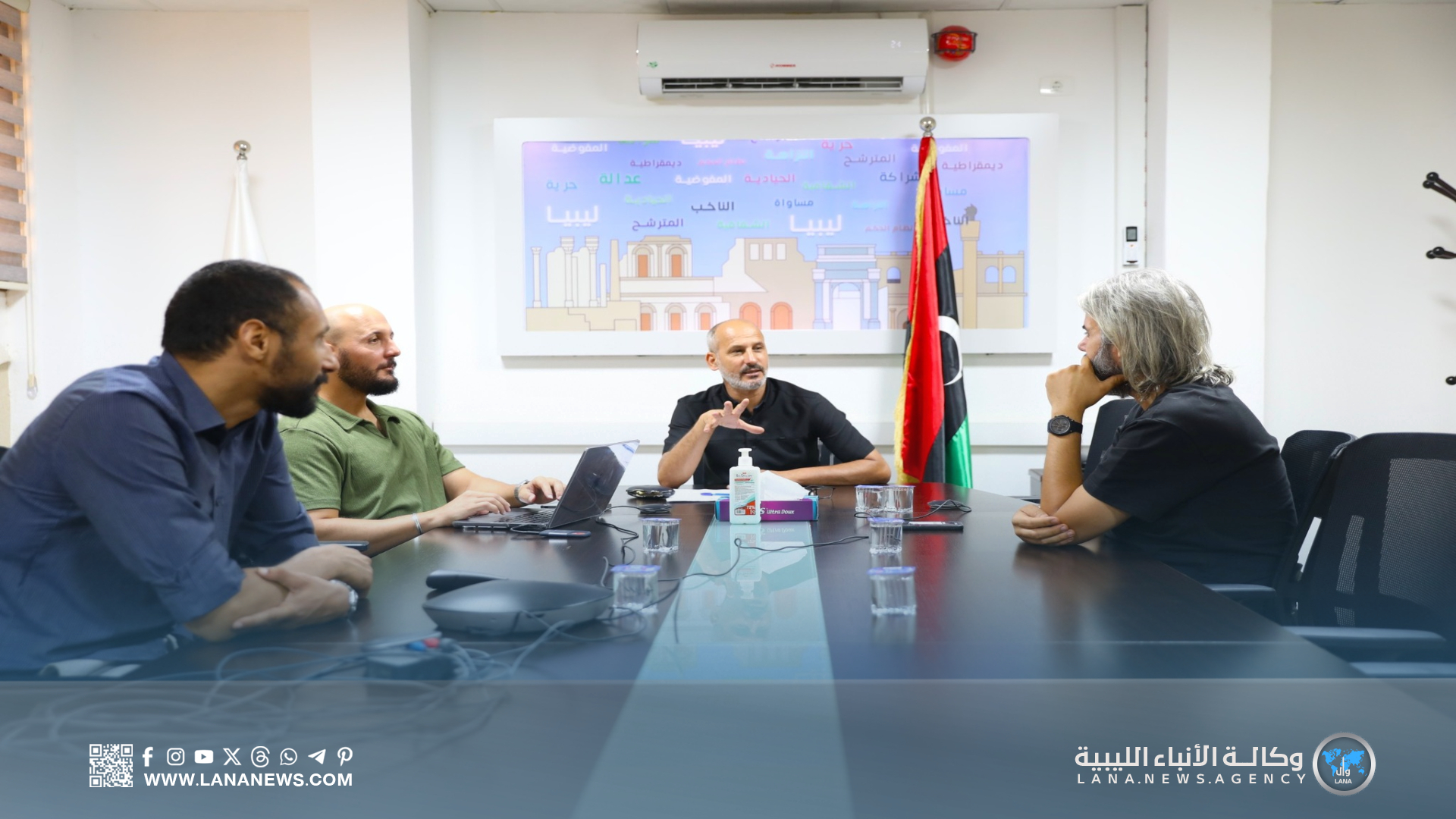 إدارة التوعية والتواصل تُتابع حملات التوعية لمرحلة توزيع بطاقة الناخب