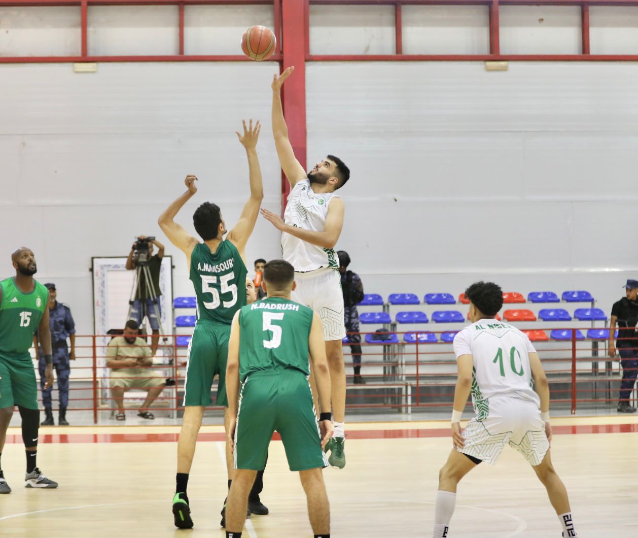 الأهلي طرابلس ينتصر إيابًا على النصر ويفرض مواجهة فاصلة