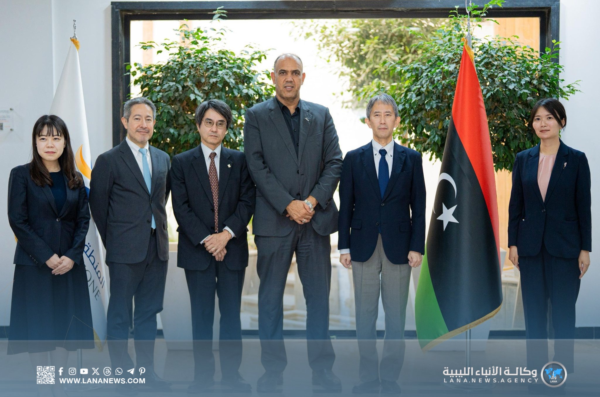 وفد دبلوماسي ياباني يجري زيارة للمنطقة الحرة بمدينة مصراتة