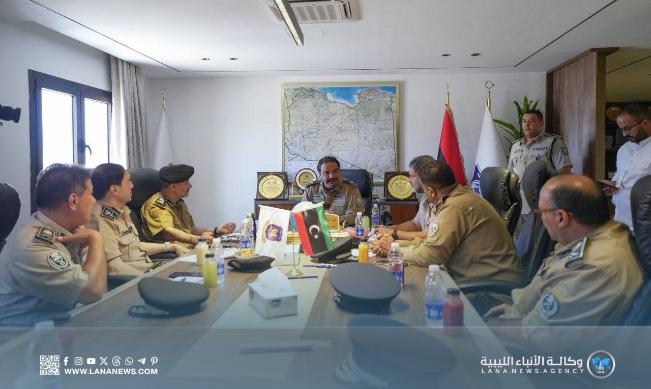 رئيس جهاز مكافحة الهجرة يبحث تحديث قوانين مكافحة الهجرة غير النظامية