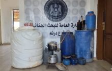 البحث الجنائي درنة يداهم مصنع خمور ويضبط مواد مسكرة ومخدرات في الفتائح