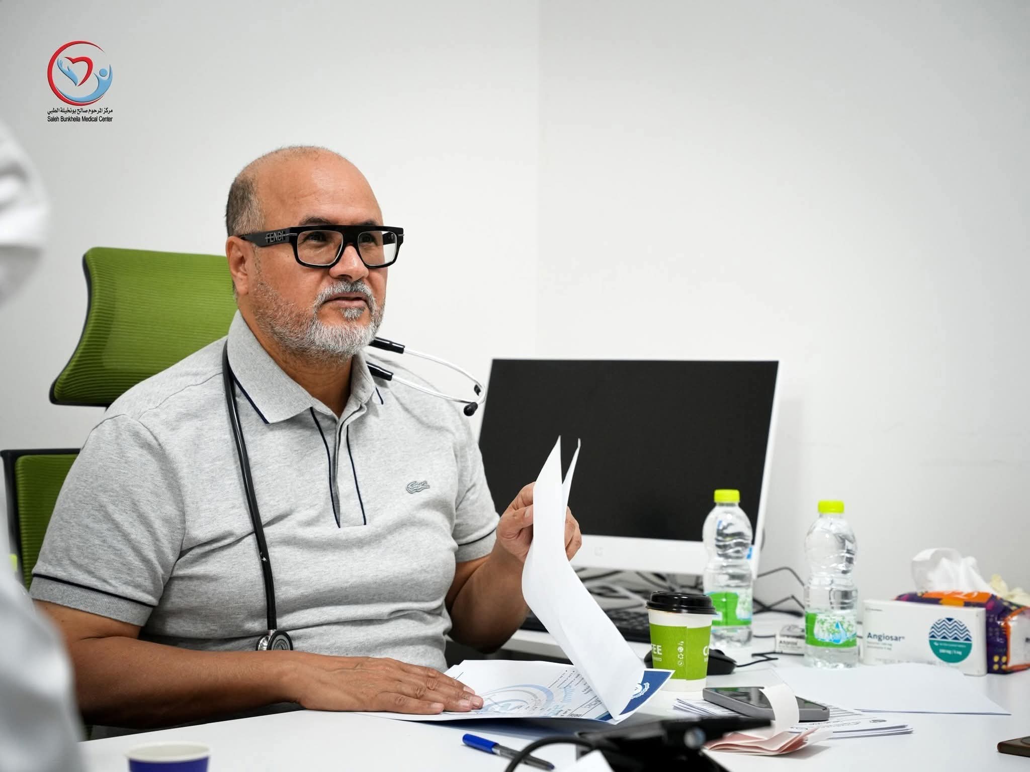 استشاري القلب إبراهيم الزوي يزور مركز صالح بونخيلة الطبي بالكفرة