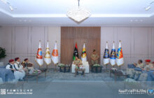 رئيس الأركان يُشيد بتضحيات ودعم قبائل الجبل الأخضر في مواجهة الإرهاب