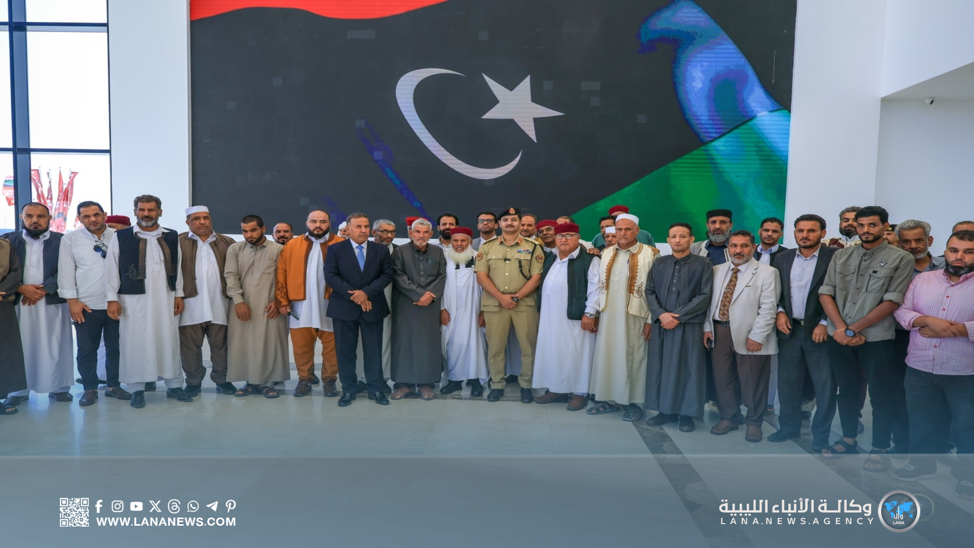 رئيس الأركان العامة يستقبل وفدًا من مشايخ وأعيان قبيلة الفواخر