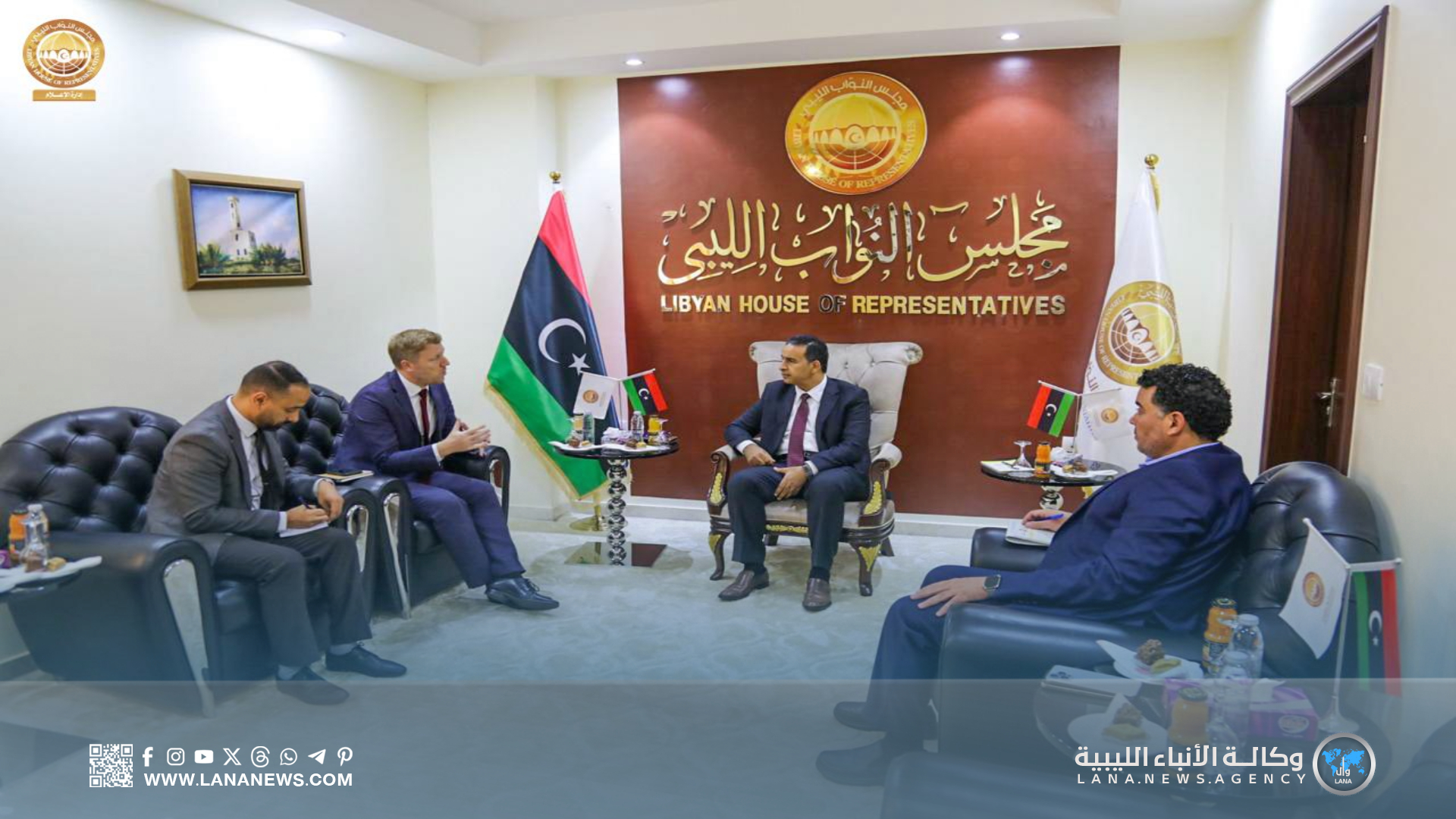 النائب الأول فوزي النويري يلتقي نائب السفير البريطاني لمناقشة التطورات السياسية