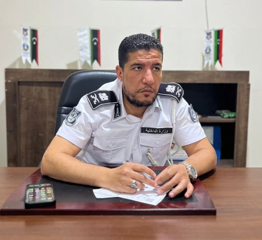 الاستعدادات لحملة التوعية من مخاطر قيادة الأطفال للمركبات في بنغازي