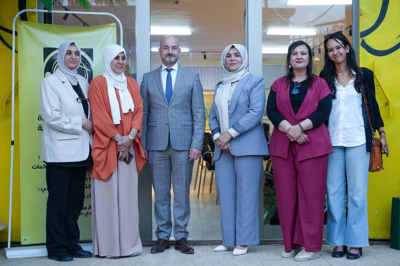 نادي عوض اعبيدة يبحث مع وفد فرنسي تعزيز التعاون الثقافي