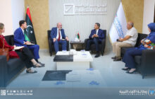 رئيس مجلس المفوضية يستقبل السفير البريطاني قبل انتهاء مهامه في البلاد