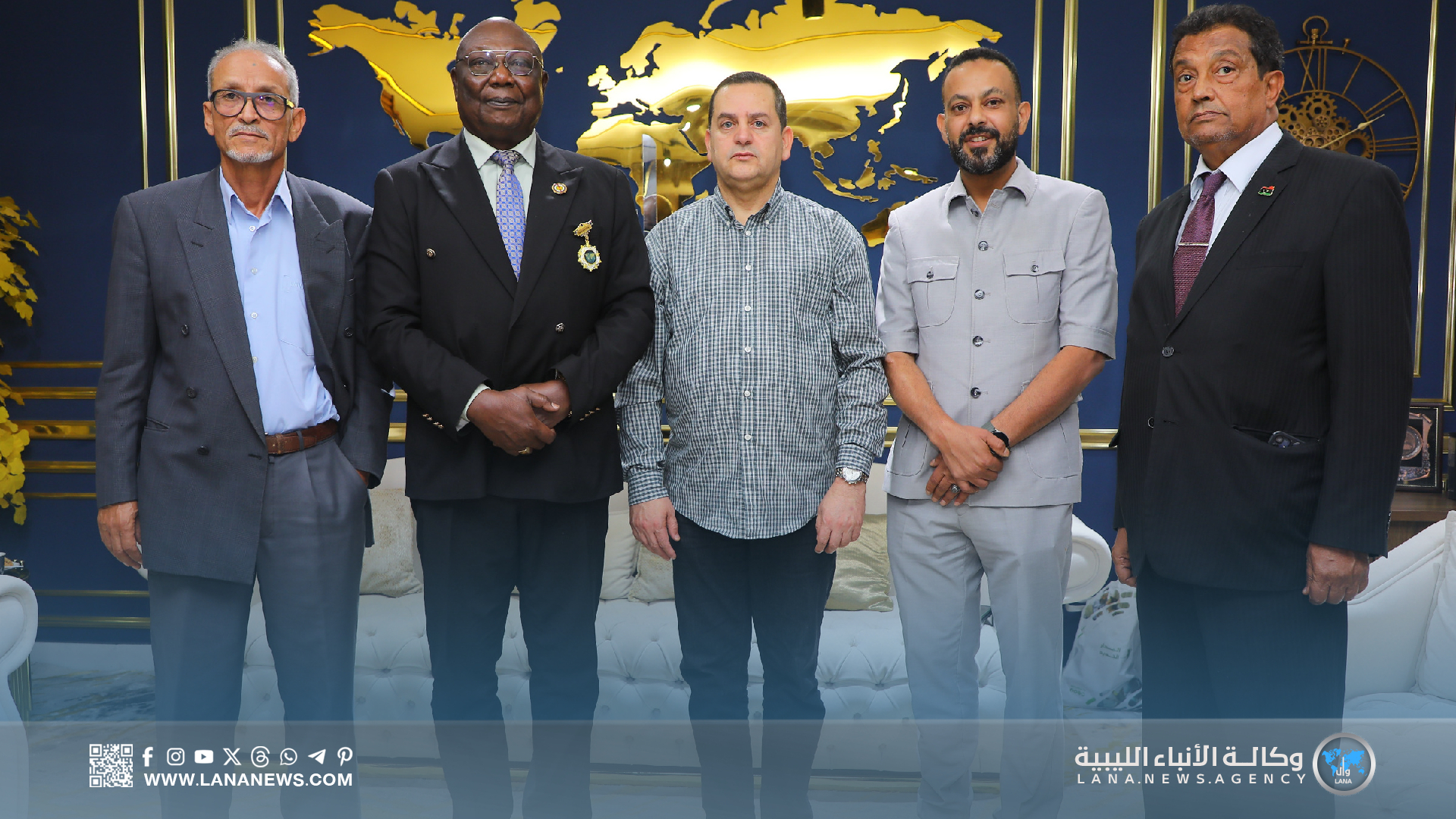 رئيس وزراء إفريقيا الوسطى الأسبق يزور مقر وكالة الأنباء الليبية ببنغازي