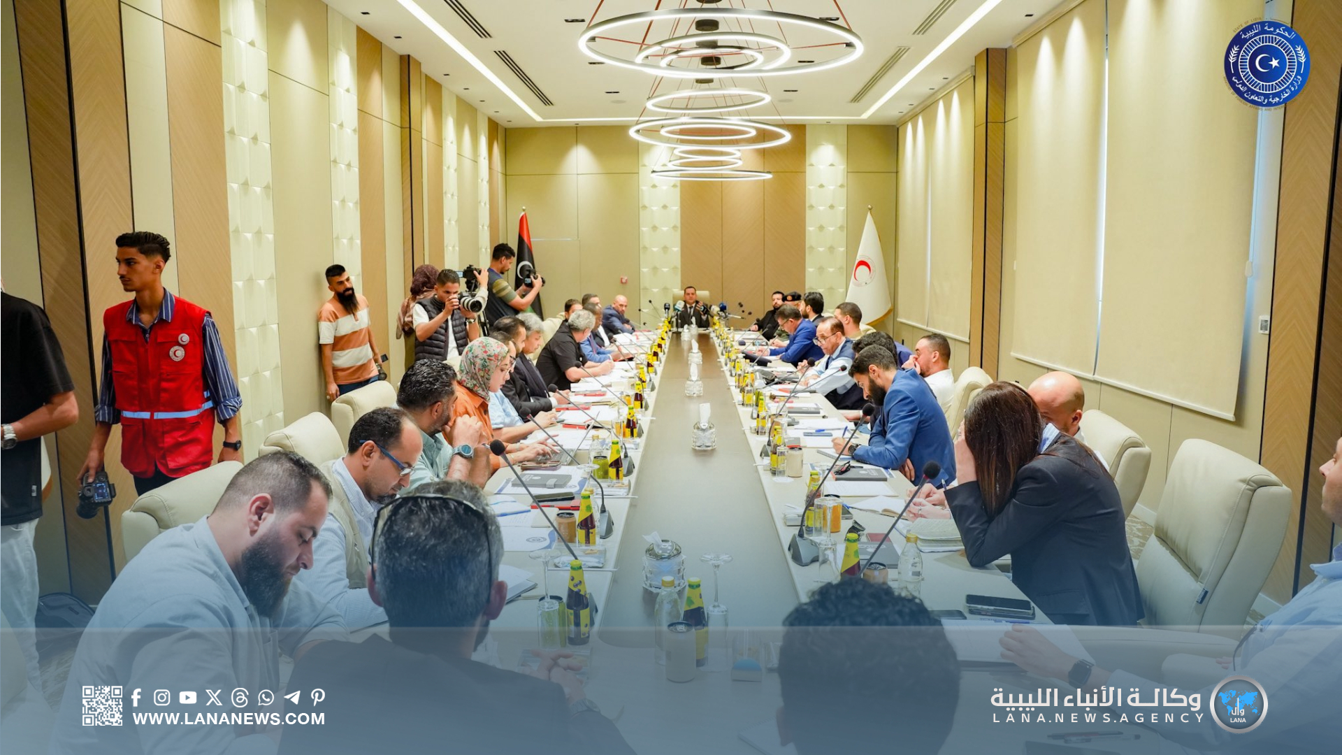 «الحويج» يترأس اجتماع لجنة برنامج العودة الطوعية للأشقاء السودانيين