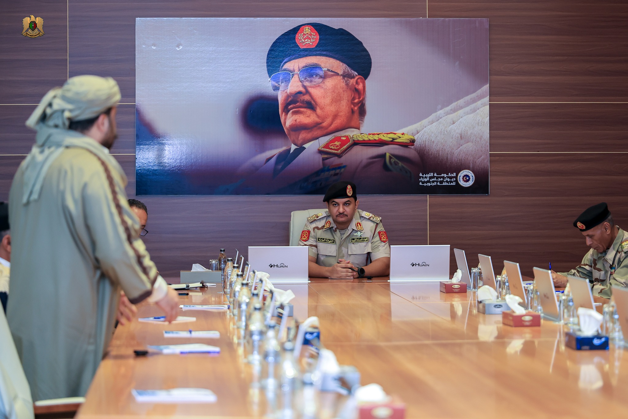 نائب القائد العام يلتقي مشايخ أولاد بوسيف في سبها