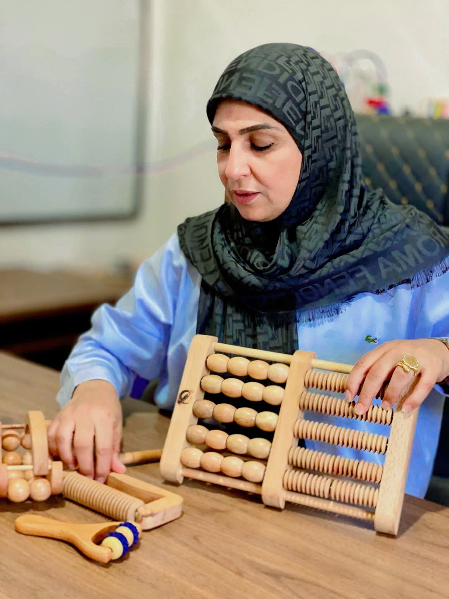 أخصائية العلاج الوظيفي بوسيف: احتواء أطفال التوحد مفتاح التطور