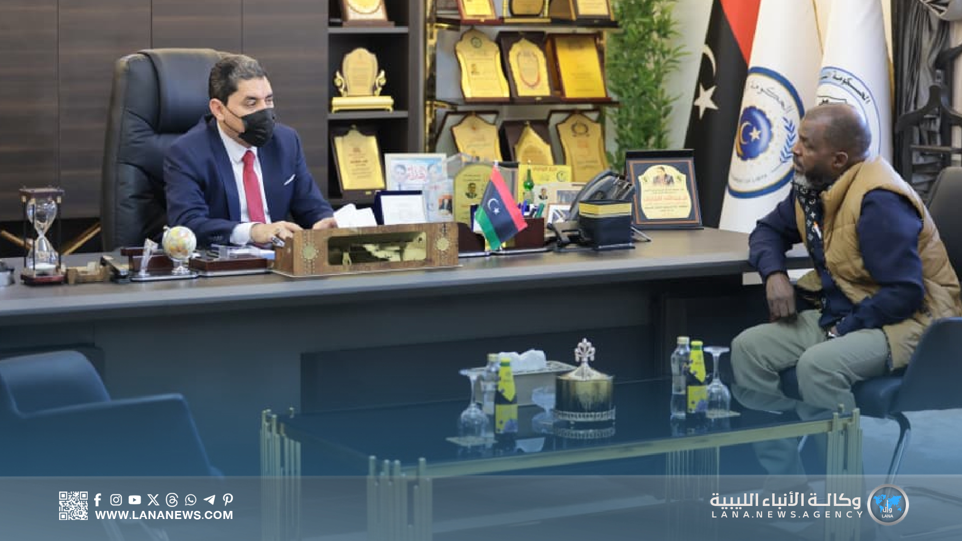 وزير العمل يناقش تحديات فرع الكهرباء بالجنوب