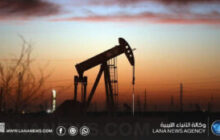 استقرار أسعار النفط وسط ضغوط ضعف الطلب