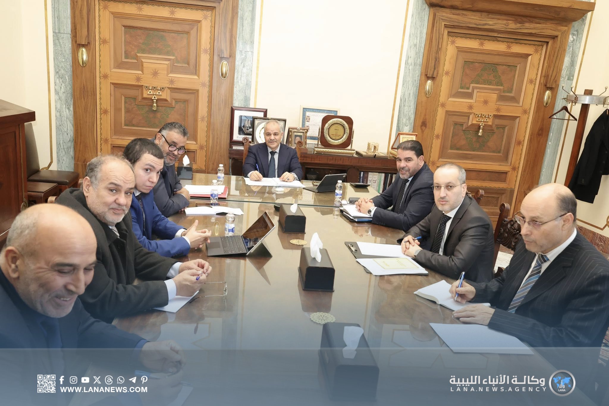  المصرف المركزي يناقش تنظيم وتفعيل عمل شركات الصرافة