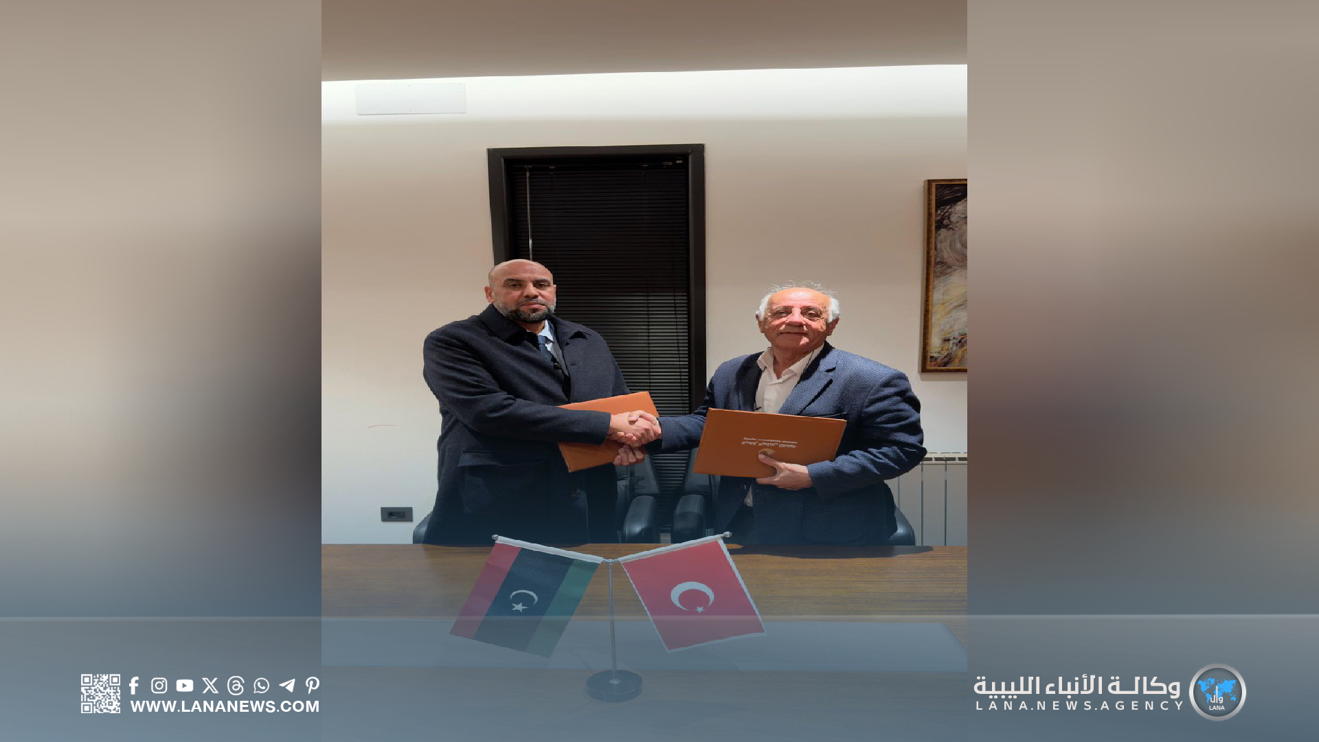 الوطني للتنمية يُوقع عقدي إنشاء طريقين استراتيجيين لربط أبوزريق بالكفرة