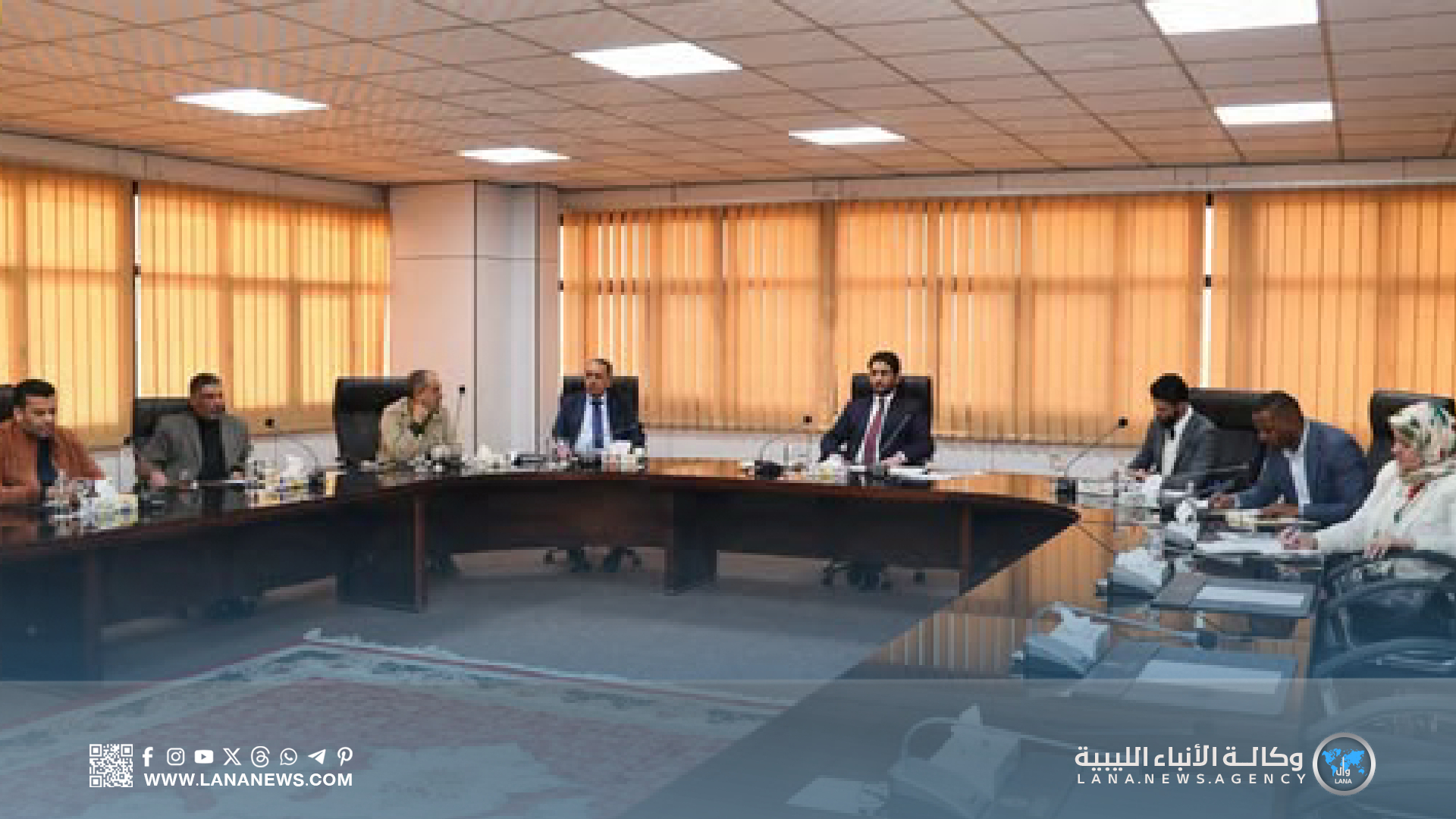 لجنة التحقيق في الأزمة النقدية تعقد اجتماعا مع مؤسسة النفط