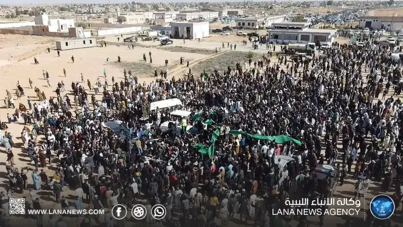 تشييع جثمان سيف الإسلام القذافي لمثواه الأخير في بني وليد