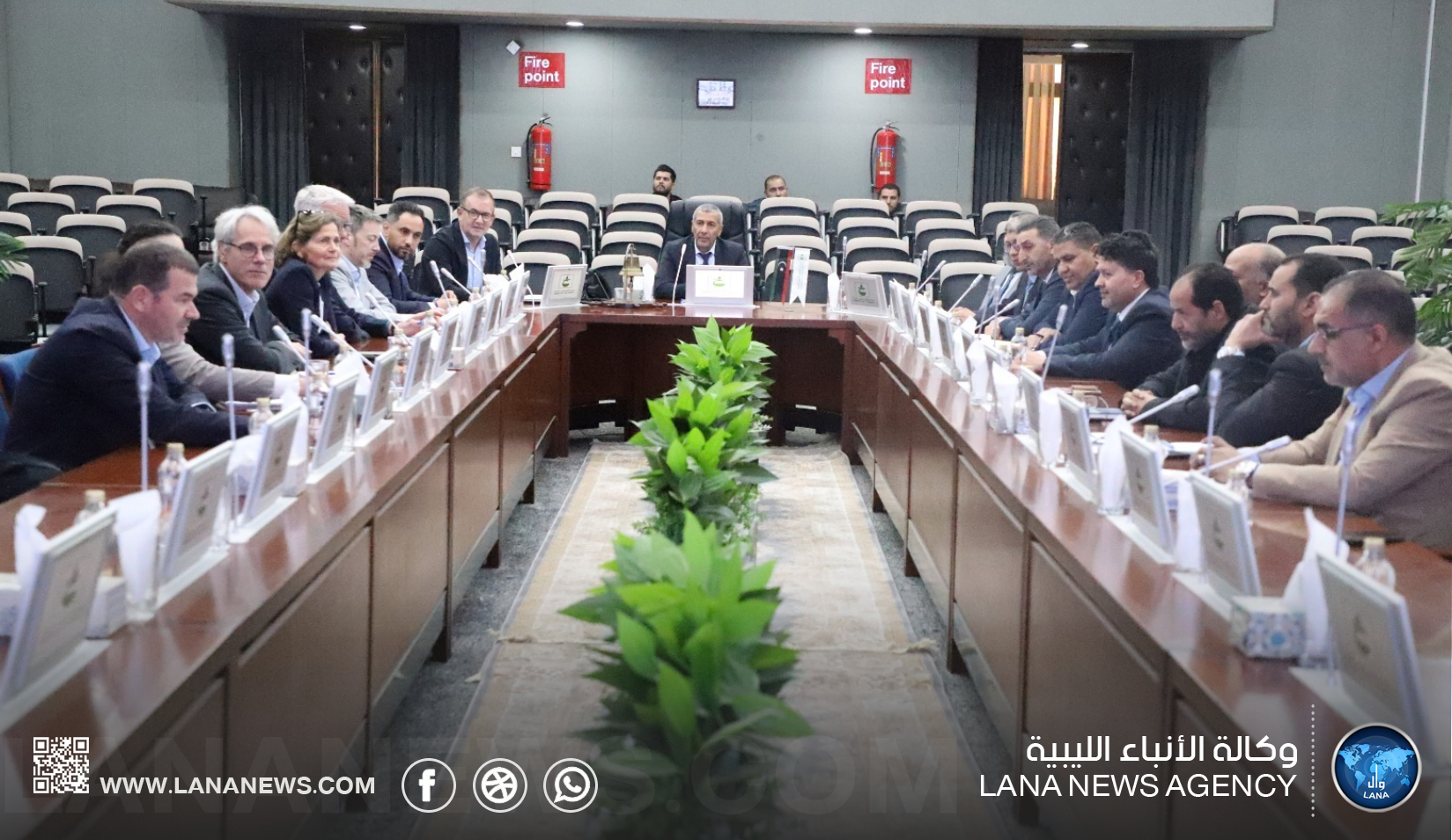 الخليج العربي للنفط و«شل» تبحثان زيادة الإنتاج وتطوير الحقول المتقادمة