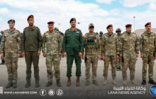 رئيس الأركان يتفقد غرفة العمليات بالجفرة ويشيد بانضباط الجنود