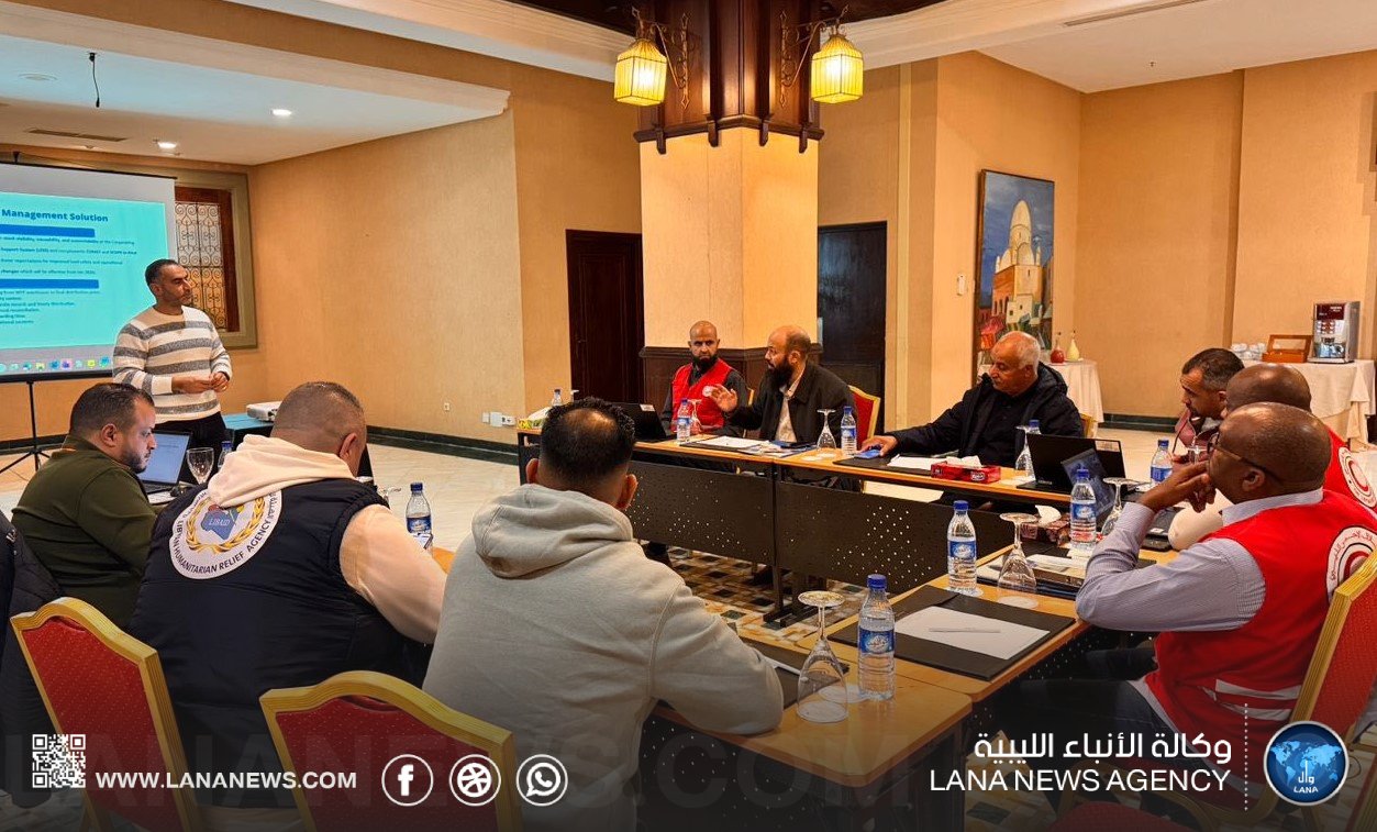 فريق من الهيئة الليبية للإغاثة يتلقى دورة تدريبية في تونس