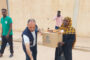 توزيع مساعدات على اللاجئين السودانيين في سبها