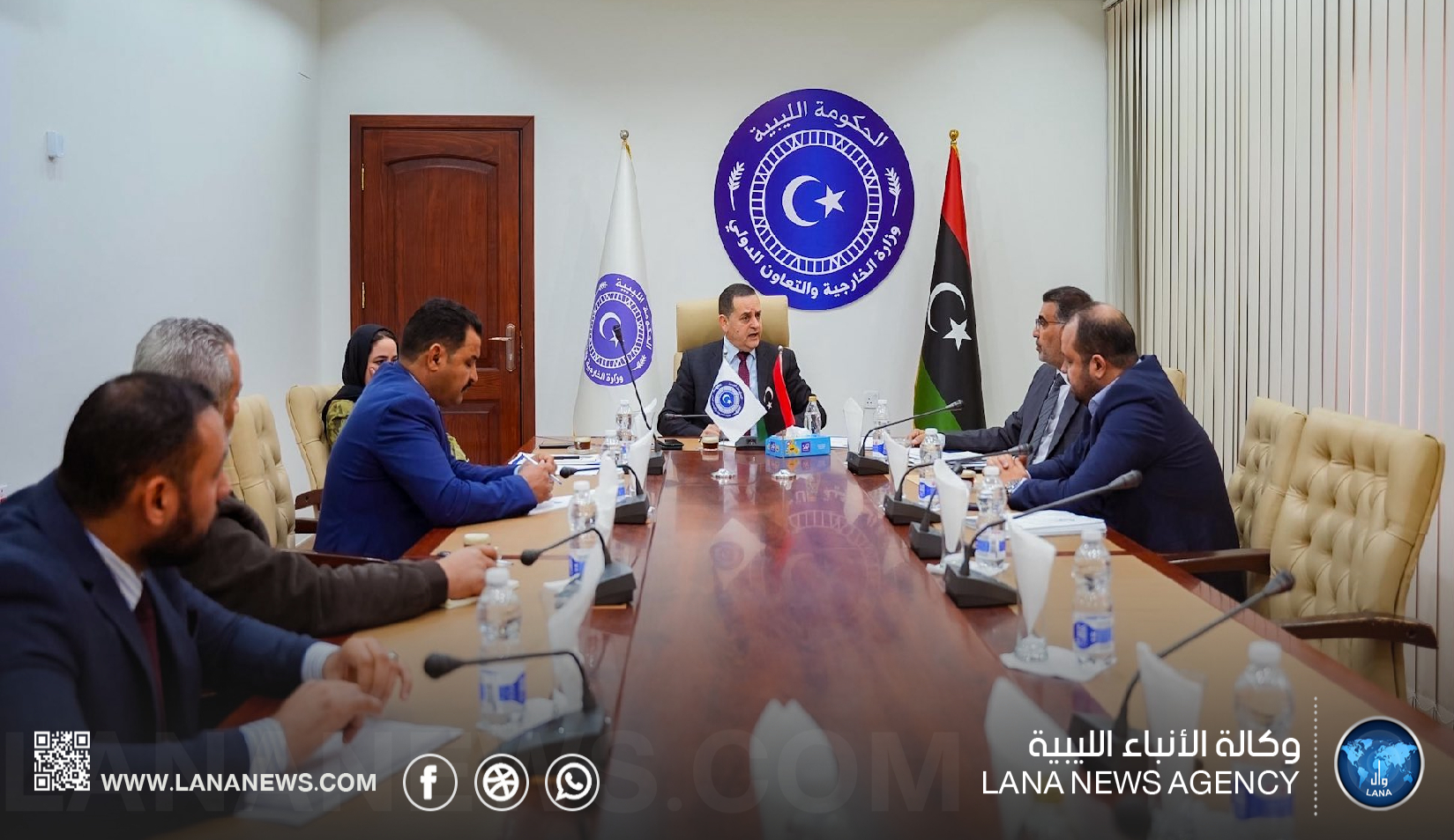 الحويج يعقد اجتماعا لتعزيز الأداء المؤسسي بالخارجية