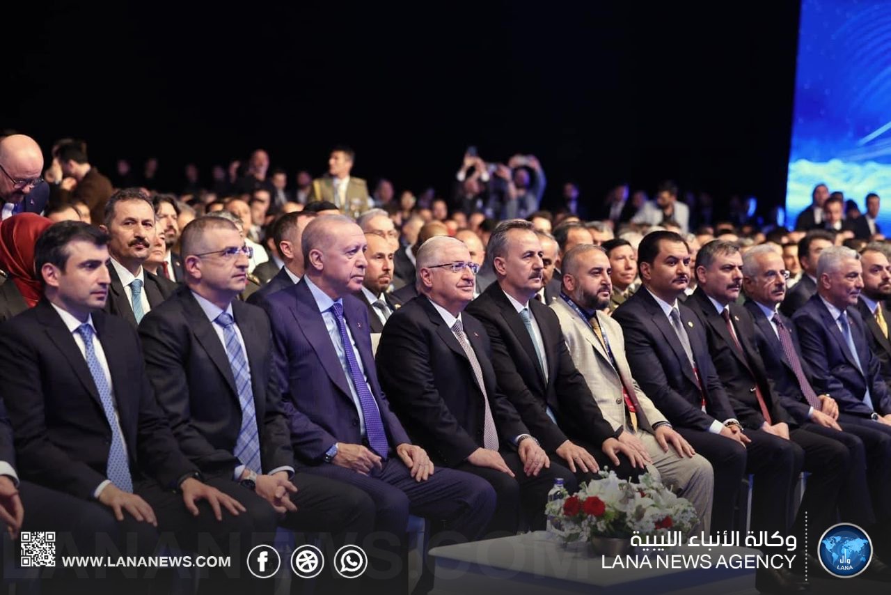 الفريق صدام حفتر يلتقي الرئيس أردوغان في حفل اختتام معرض ساها بأسطنبول