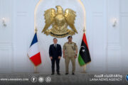 رئيس الأركان الجيش يبحث مع السفير الفرنسي التعاون العسكري والأمني