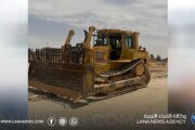  صيانة طريق بئر الأشهب جنزور لتعزيز التنمية والخدمات