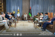 القيادة العامة تستقبل وفدًا بريطانيًا لبحثِ الاستقرار والتعاون المشترك