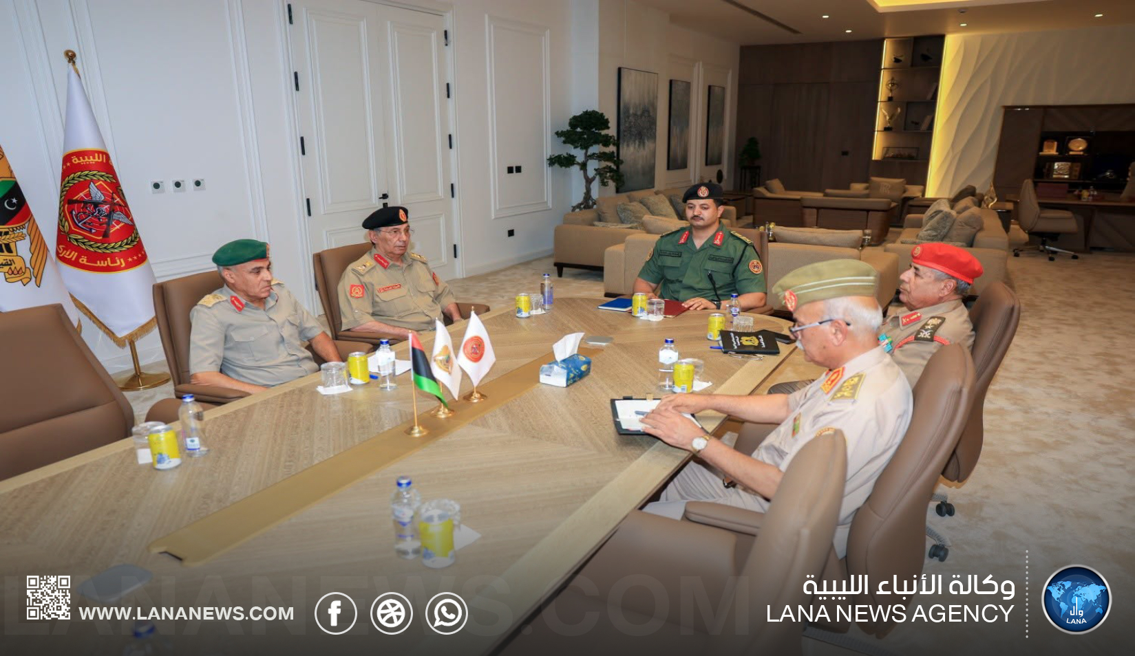 رئيس الأركان يطّلع على مستجدات عمل اللجنة العسكرية (5+5)
