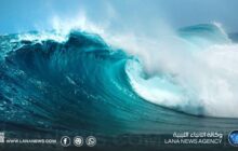 الإنقاذ البحري يدعو لتجنب السباحة بسبب اضطراب البحر